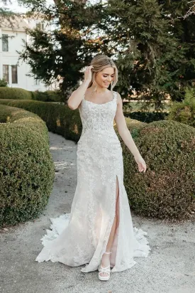 Elegant Mermaid Scoop Neck Lace Wedding Dresses with Slit VK073196