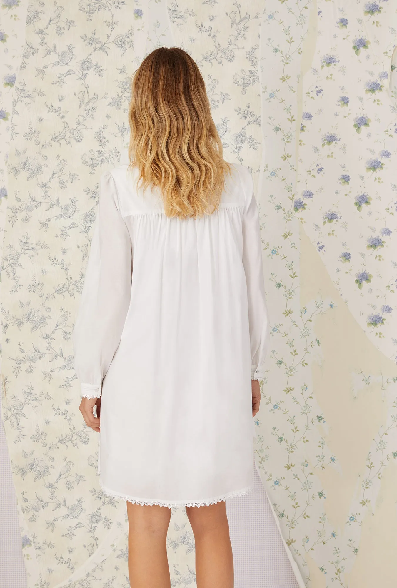 Heirloom Dream Short Robe